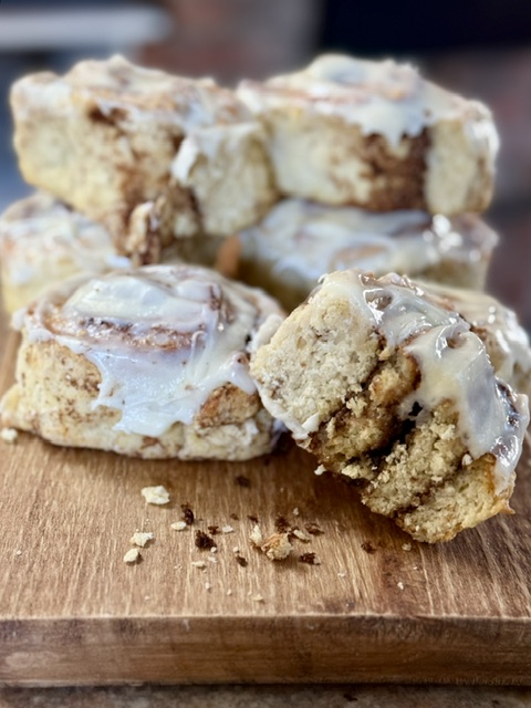 Cinnamon Rolls - Regular (6-pack)