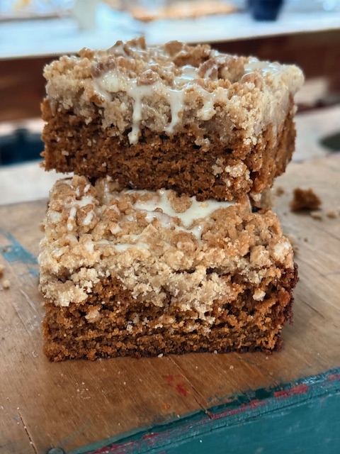 Gingerbread Crumb Cake